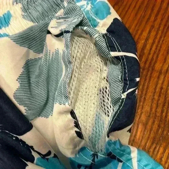 2 Pair Of Men's Swim Trunks Banana Split/Bsplit Draw String Waist Size Large - Picture 7 of 9